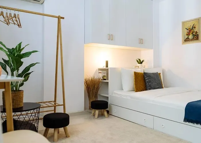 With Private Terrace Next To Cismigiu Apartament *