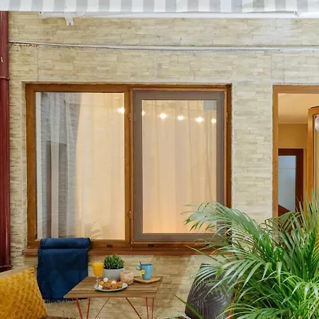 With Private Terrace Next To Cismigiu * Bucarest